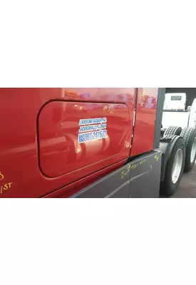 FREIGHTLINER CASCADIA 125 DOOR, COMPARTMENT