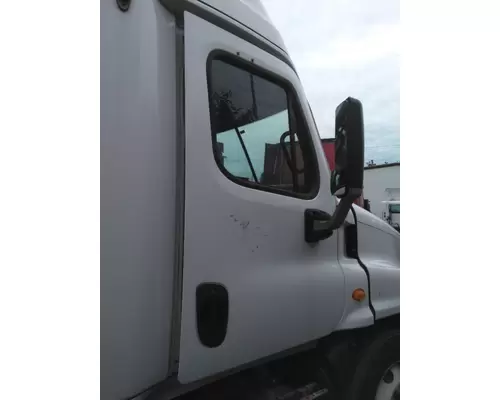 FREIGHTLINER CASCADIA 125 DOOR ASSEMBLY, FRONT