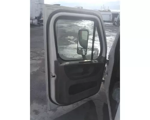 FREIGHTLINER CASCADIA 125 DOOR ASSEMBLY, FRONT