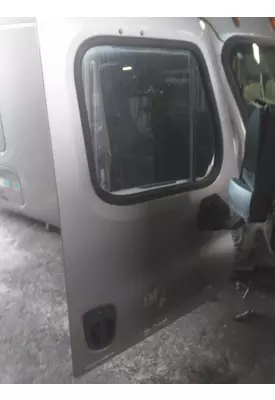 FREIGHTLINER CASCADIA 125 DOOR ASSEMBLY, FRONT
