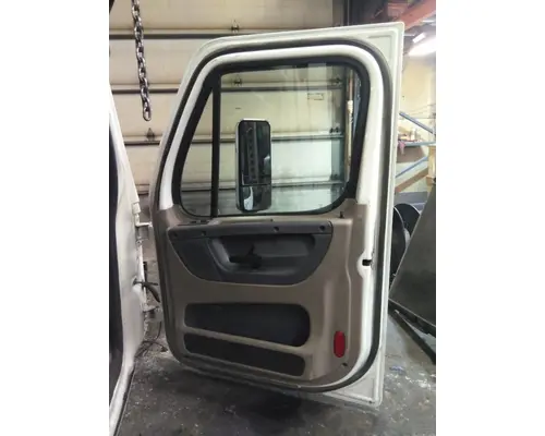 FREIGHTLINER CASCADIA 125 DOOR ASSEMBLY, FRONT