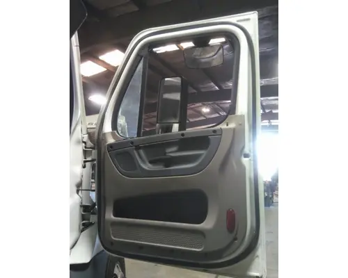 FREIGHTLINER CASCADIA 125 DOOR ASSEMBLY, FRONT