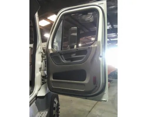 FREIGHTLINER CASCADIA 125 DOOR ASSEMBLY, FRONT