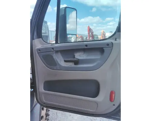 FREIGHTLINER CASCADIA 125 DOOR ASSEMBLY, FRONT