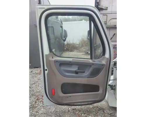 FREIGHTLINER CASCADIA 125 DOOR ASSEMBLY, FRONT
