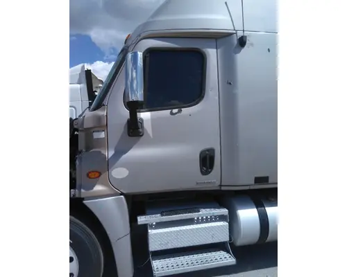 FREIGHTLINER CASCADIA 125 DOOR ASSEMBLY, FRONT