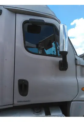 FREIGHTLINER CASCADIA 125 DOOR ASSEMBLY, FRONT