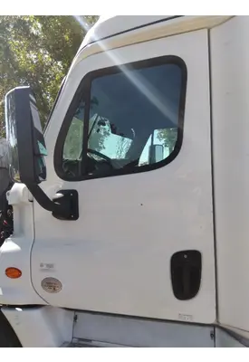FREIGHTLINER CASCADIA 125 DOOR ASSEMBLY, FRONT