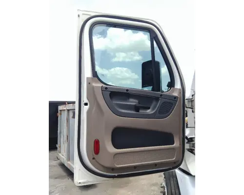 FREIGHTLINER CASCADIA 125 DOOR ASSEMBLY, FRONT