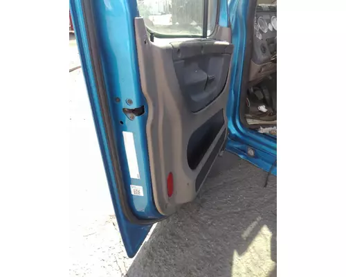 FREIGHTLINER CASCADIA 125 DOOR ASSEMBLY, FRONT