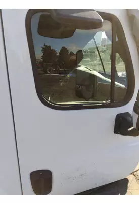 FREIGHTLINER CASCADIA 125 DOOR ASSEMBLY, FRONT