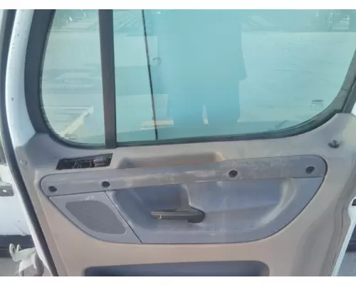 FREIGHTLINER CASCADIA 125 DOOR ASSEMBLY, FRONT