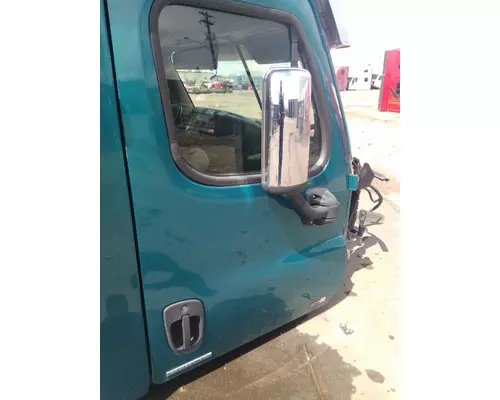 FREIGHTLINER CASCADIA 125 DOOR ASSEMBLY, FRONT