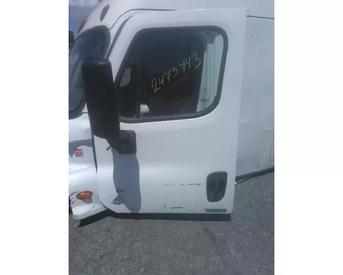 FREIGHTLINER CASCADIA 125 DOOR ASSEMBLY, FRONT