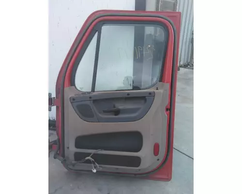 FREIGHTLINER CASCADIA 125 DOOR ASSEMBLY, FRONT