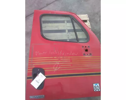 FREIGHTLINER CASCADIA 125 DOOR ASSEMBLY, FRONT