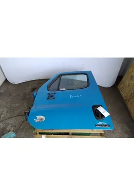 FREIGHTLINER CASCADIA 125 DOOR ASSEMBLY, FRONT