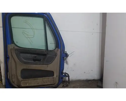 FREIGHTLINER CASCADIA 125 DOOR ASSEMBLY, FRONT