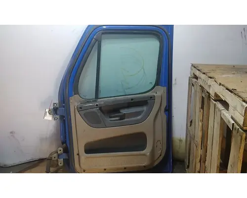 FREIGHTLINER CASCADIA 125 DOOR ASSEMBLY, FRONT
