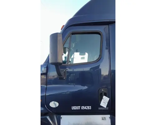FREIGHTLINER CASCADIA 125 DOOR ASSEMBLY, FRONT
