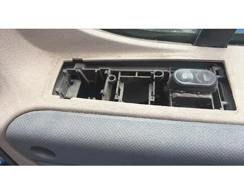 FREIGHTLINER CASCADIA 125 DOOR ASSEMBLY, FRONT