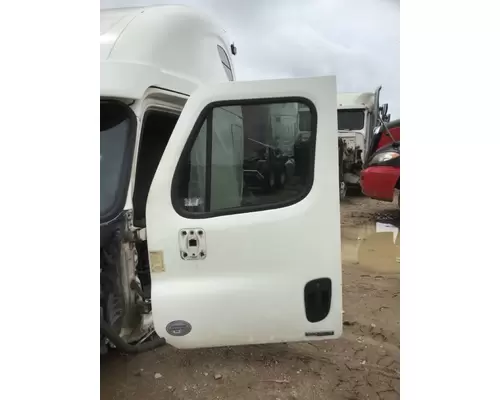 FREIGHTLINER CASCADIA 125 DOOR ASSEMBLY, FRONT