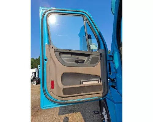 FREIGHTLINER CASCADIA 125 DOOR ASSEMBLY, FRONT