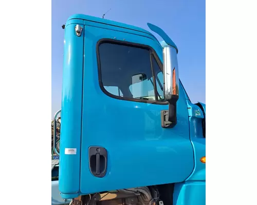 FREIGHTLINER CASCADIA 125 DOOR ASSEMBLY, FRONT