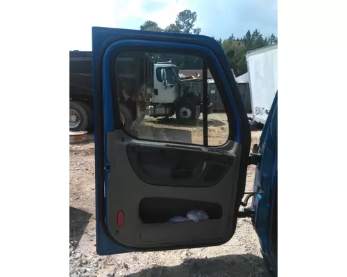 FREIGHTLINER CASCADIA 125 DOOR ASSEMBLY, FRONT