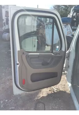 FREIGHTLINER CASCADIA 125 DOOR ASSEMBLY, FRONT