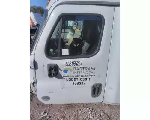 FREIGHTLINER CASCADIA 125 DOOR ASSEMBLY, FRONT