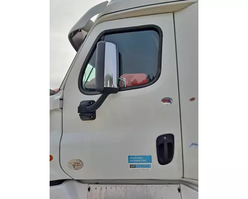 FREIGHTLINER CASCADIA 125 DOOR ASSEMBLY, FRONT