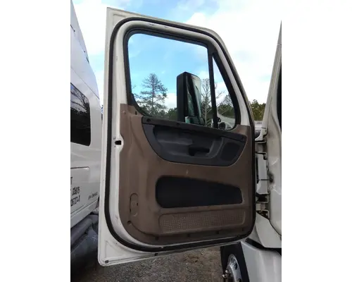 FREIGHTLINER CASCADIA 125 DOOR ASSEMBLY, FRONT