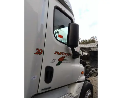 FREIGHTLINER CASCADIA 125 DOOR ASSEMBLY, FRONT