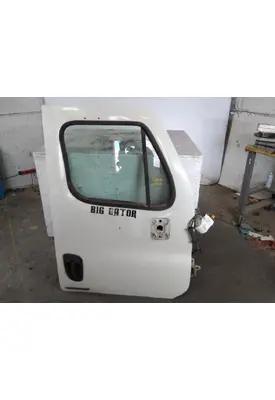 FREIGHTLINER CASCADIA 125 DOOR ASSEMBLY, FRONT