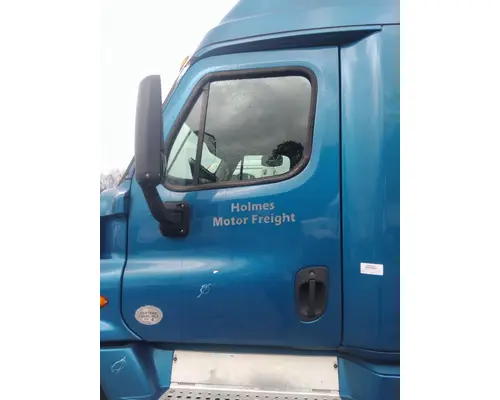 FREIGHTLINER CASCADIA 125 DOOR ASSEMBLY, FRONT