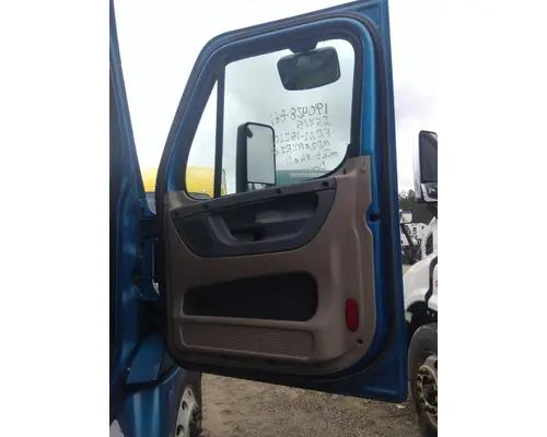 FREIGHTLINER CASCADIA 125 DOOR ASSEMBLY, FRONT