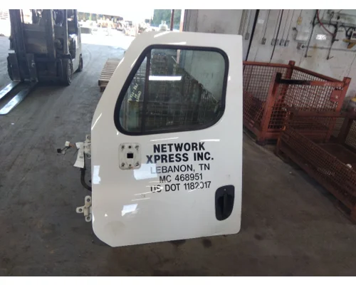 FREIGHTLINER CASCADIA 125 DOOR ASSEMBLY, FRONT