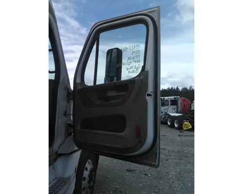 FREIGHTLINER CASCADIA 125 DOOR ASSEMBLY, FRONT