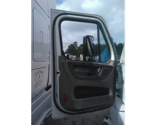 FREIGHTLINER CASCADIA 125 DOOR ASSEMBLY, FRONT