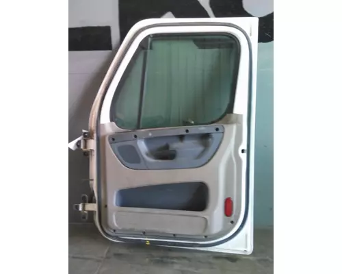 FREIGHTLINER CASCADIA 125 DOOR ASSEMBLY, FRONT