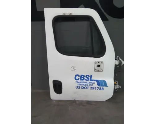 FREIGHTLINER CASCADIA 125 DOOR ASSEMBLY, FRONT