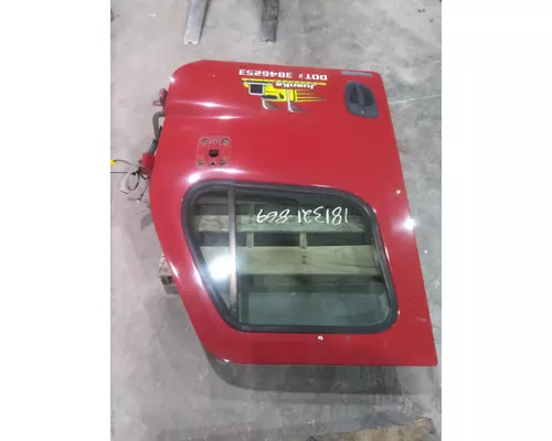 FREIGHTLINER CASCADIA 125 DOOR ASSEMBLY, FRONT
