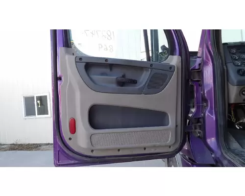 FREIGHTLINER CASCADIA 125 DOOR ASSEMBLY, FRONT