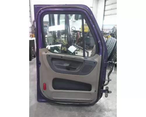 FREIGHTLINER CASCADIA 125 DOOR ASSEMBLY, FRONT