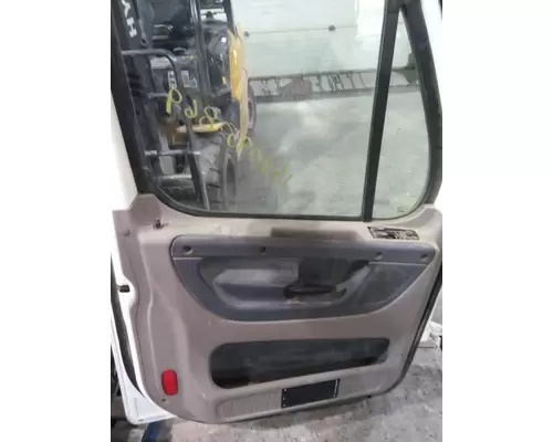 FREIGHTLINER CASCADIA 125 DOOR ASSEMBLY, FRONT