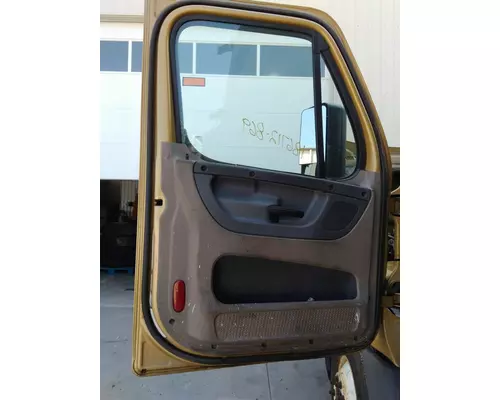 FREIGHTLINER CASCADIA 125 DOOR ASSEMBLY, FRONT