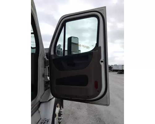 FREIGHTLINER CASCADIA 125 DOOR ASSEMBLY, FRONT