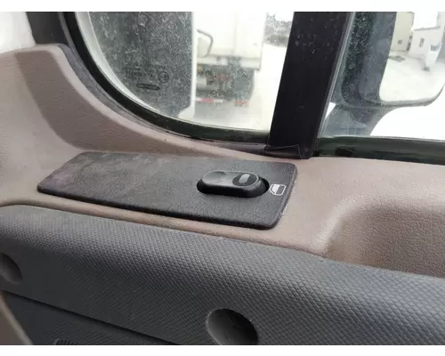FREIGHTLINER CASCADIA 125 DOOR ASSEMBLY, FRONT