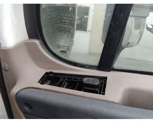 FREIGHTLINER CASCADIA 125 DOOR ASSEMBLY, FRONT